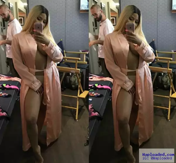 Nicki Minaj Shows Off Her Body In Underwear & Robe Only